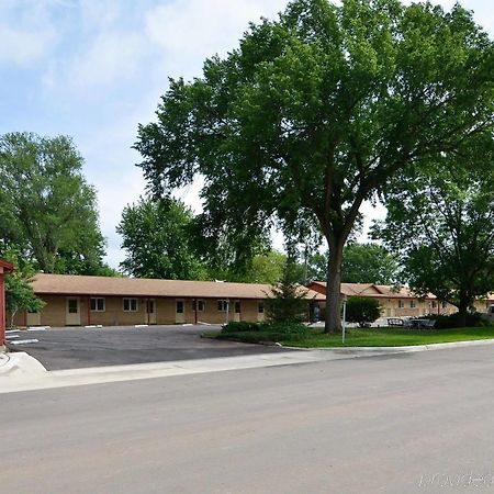 U-Bar Motel Canistota Экстерьер фото