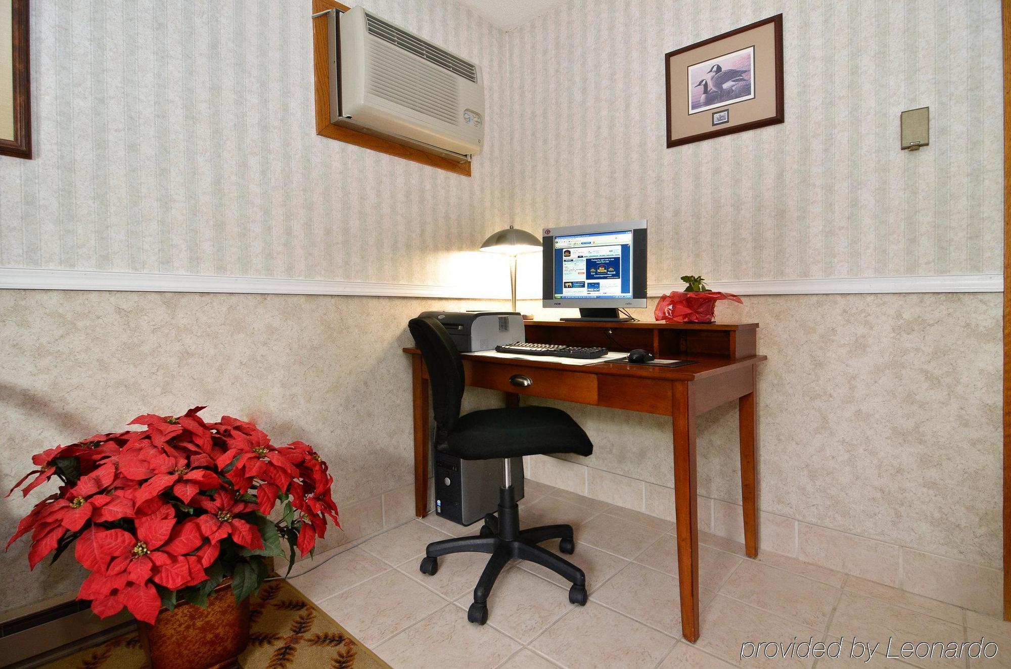 U-Bar Motel Canistota Удобства фото