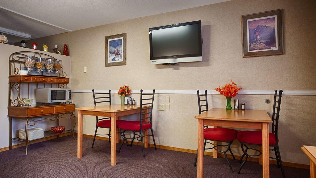 U-Bar Motel Canistota Экстерьер фото