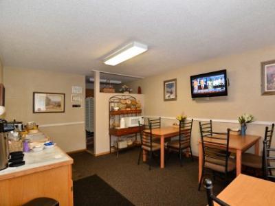 U-Bar Motel Canistota Экстерьер фото